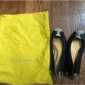 Black and Snakeskin Cynthia Vincent Flats